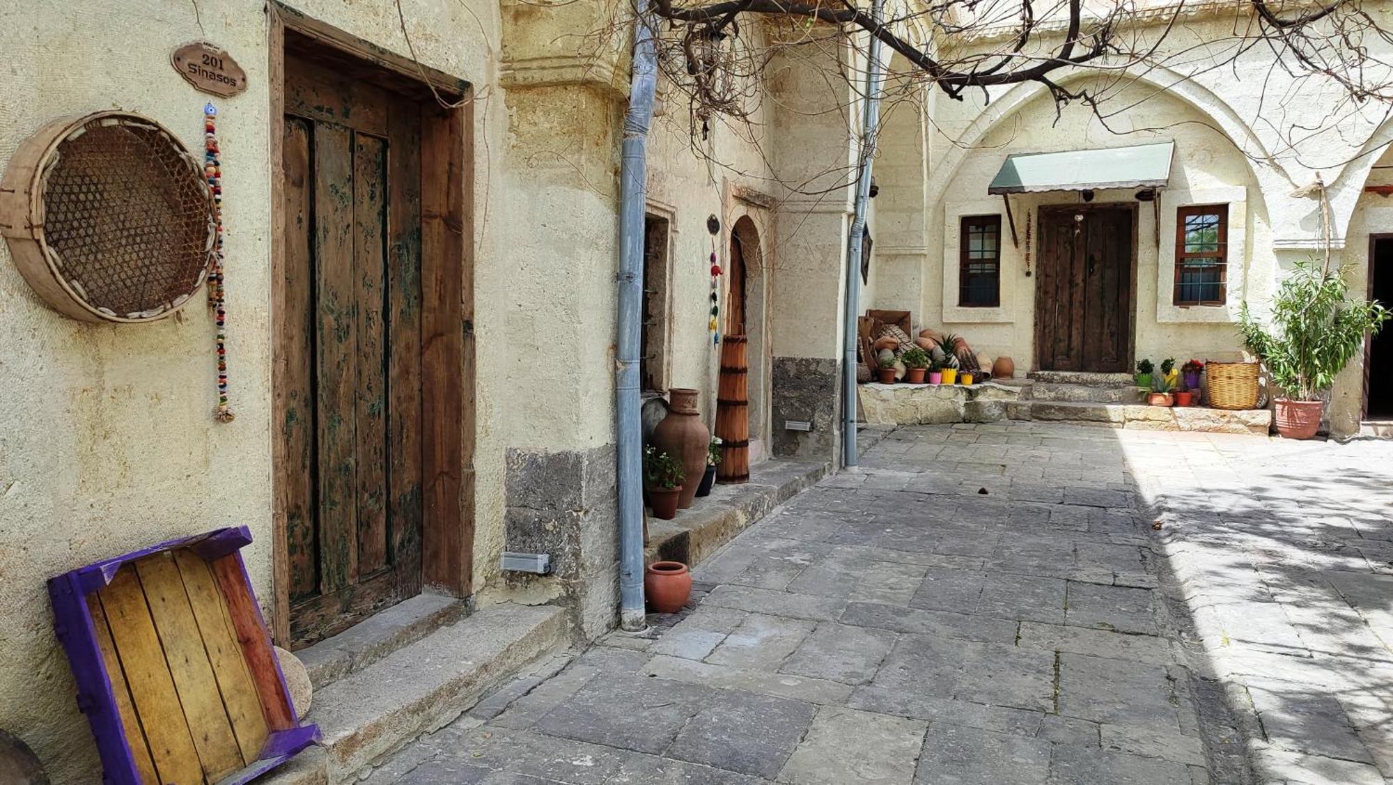 Armesos Cave Hotel Ürgüp Exterior photo